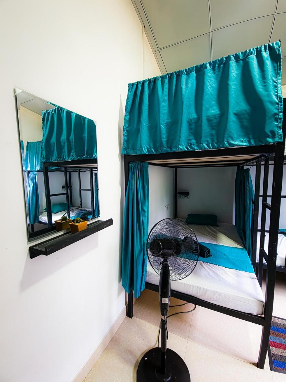 Evoke Hostels, Hiriketiya Beach Dickwella Exterior photo